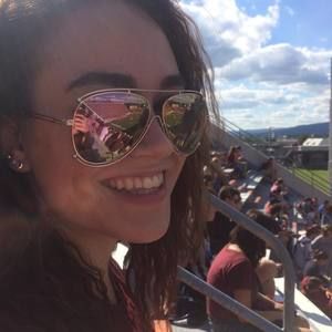 Meet your Posher, Caitlin